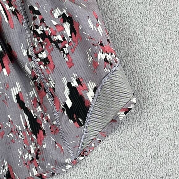 Lululemon Shorts Womens 6 Gray Speed Up Low Rise‎ Lined Floral Running Workout - Picture 6 of 12